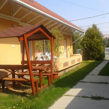 Tulipán Vendégház Hajdúszoboszló Extérieur photo