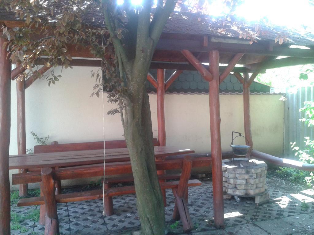 Tulipán Vendégház Hajdúszoboszló Extérieur photo